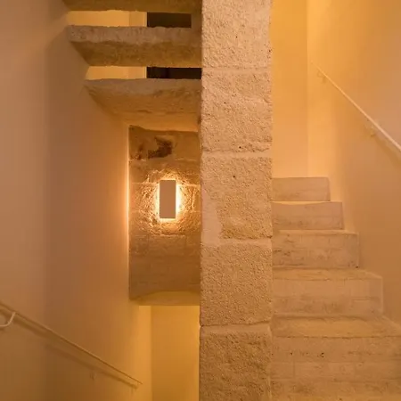 Palazzo Manzoni By Manzoni Collection *